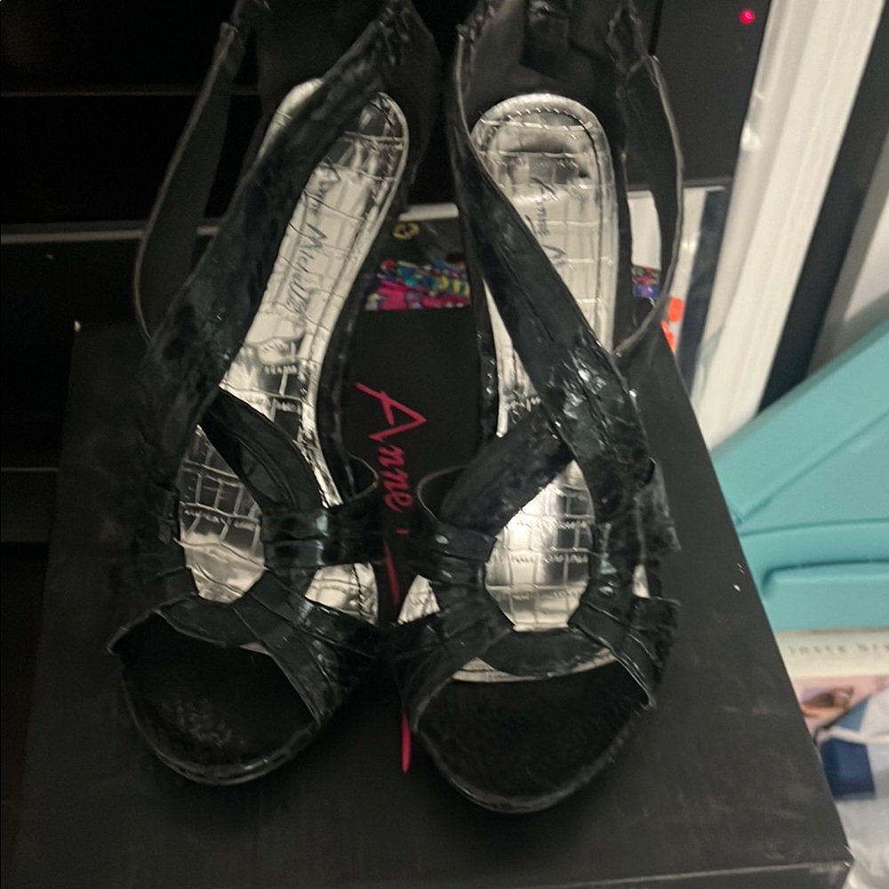 Black Strappy Women's Heels